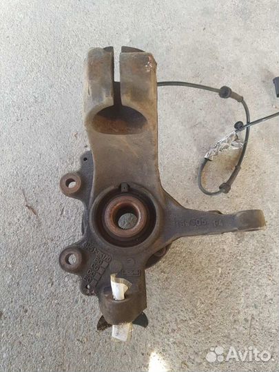 Ford Focus 2 поворотный кулак