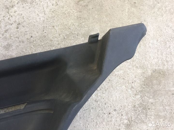 Обшивка салона задняя правая Peugeot 106 (5913)