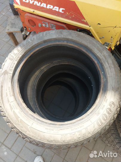 Goodyear Ultragrip Ice Arctic 205/55 R16 94T