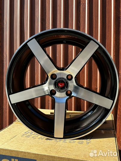 Новинка Диски литые Voss 17x7.5 4x100 ET40 цо73.1