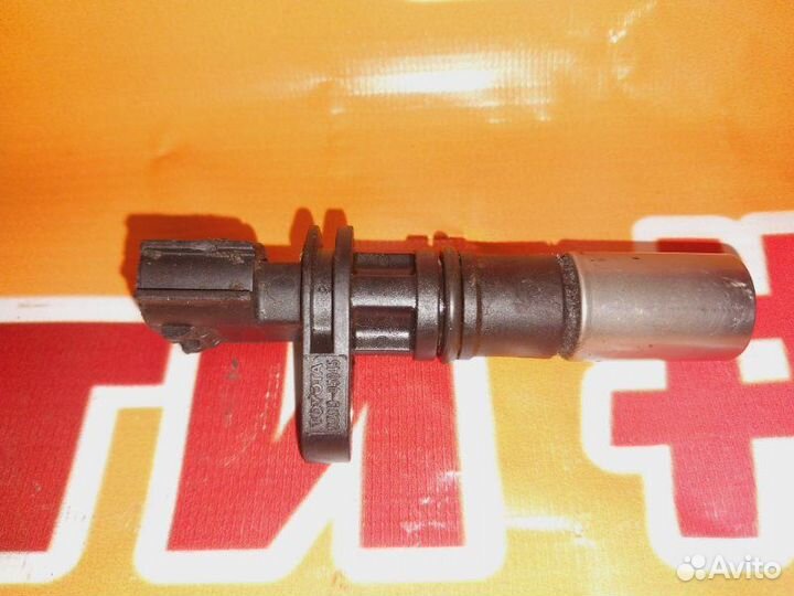 Датчик положения коленвала Toyota Corolla NZE121