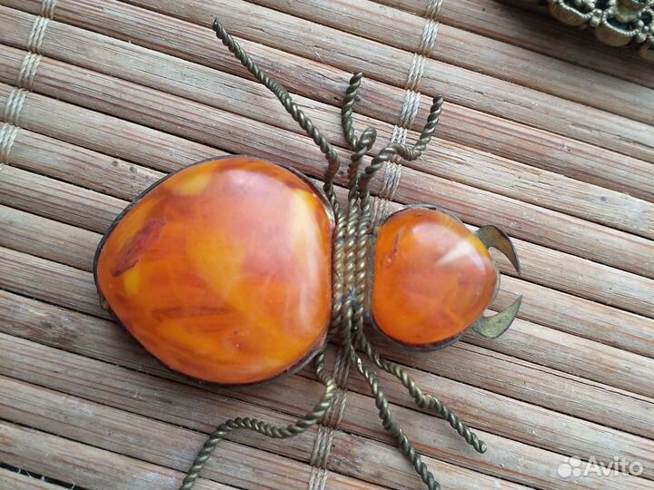 Брошь паук янтарь СССР