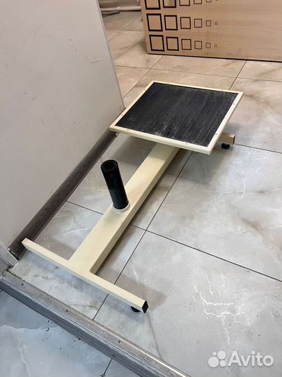 Подставка для педикюрного кресла