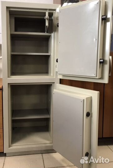 Сейф взломостойкий огнестойкий бу