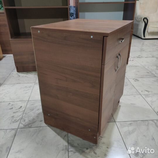 Тумба для офиса и дома