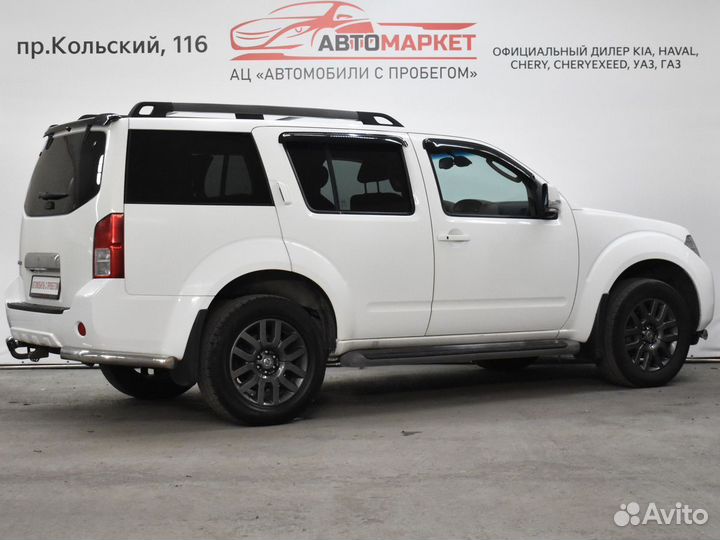 Nissan Pathfinder 2.5 AT, 2012, 132 603 км