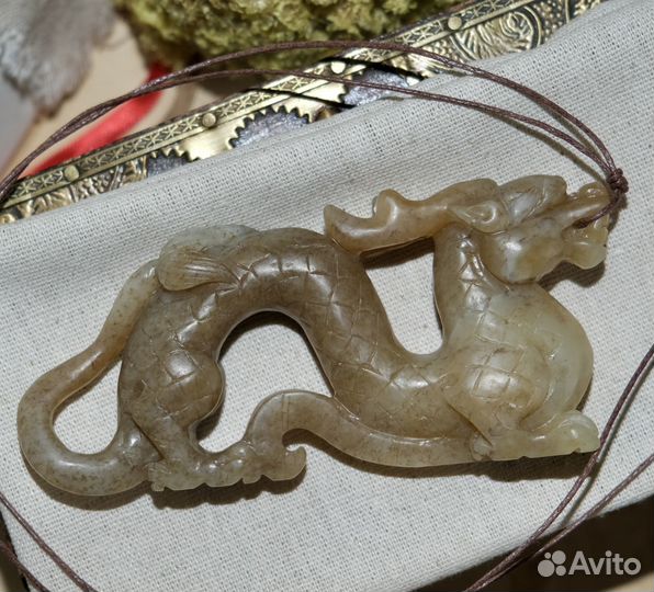 Нефрит Золотой Дракон подвес/артефакт/статуэтка