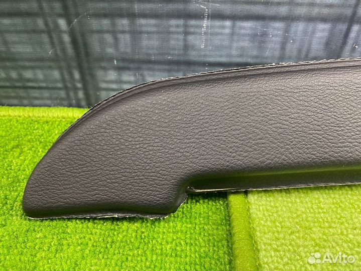 Декоративная накладка правая Bmw X5 E70 N52 2007