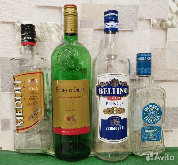 Бутылки и коробки от элитного алкоголя