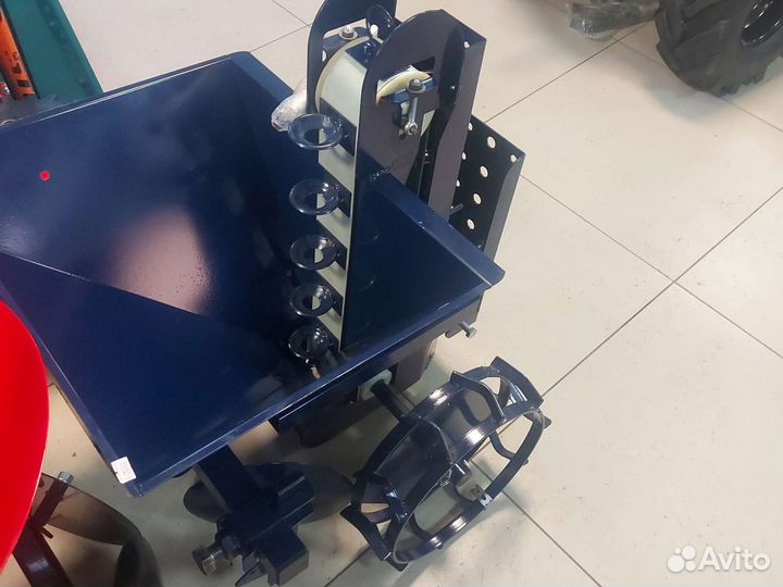 Картофелесажалка