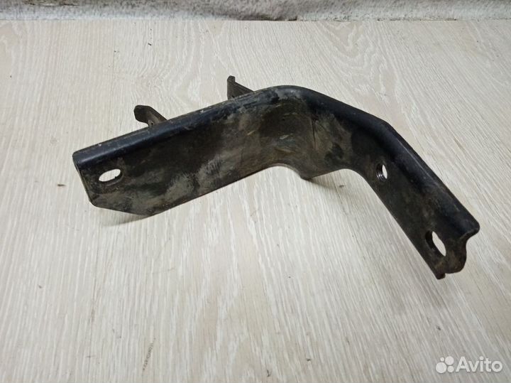 Кронштейн опора крепления кпп коробки передач Geel