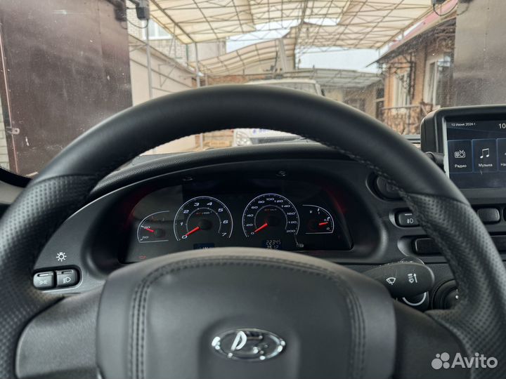 ВАЗ Niva Travel 1.7 МТ, 2023, 22 345 км