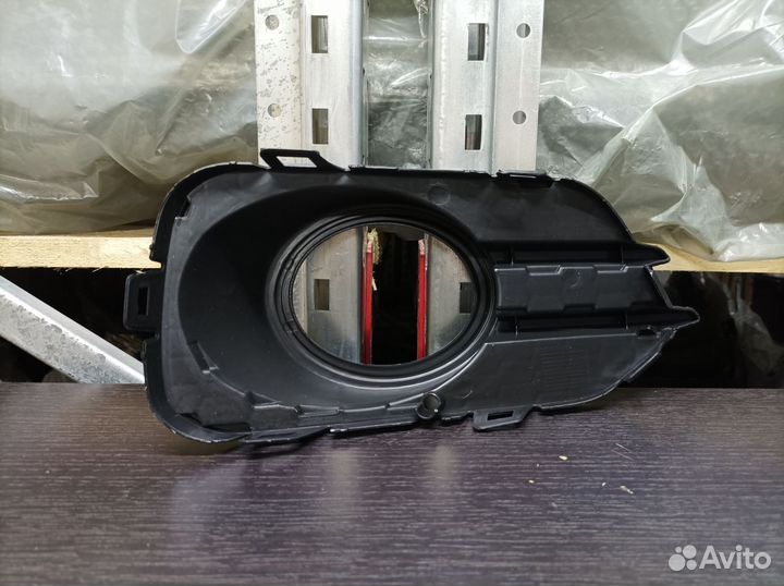 Накладка противотуманной фары левая Volkswagen Tig