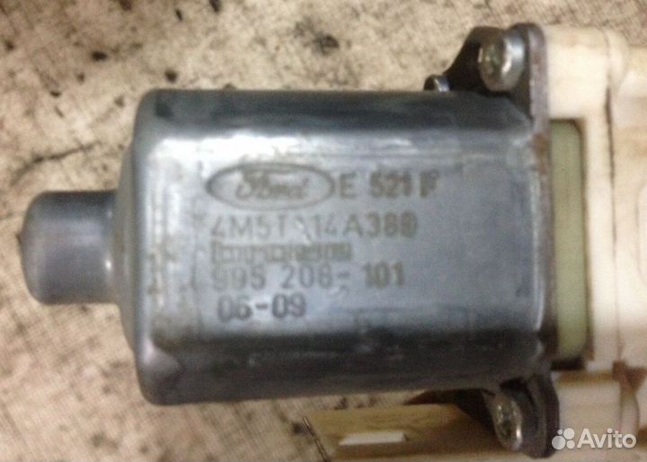 Моторчик стеклоподъемника Форд Фокус 2