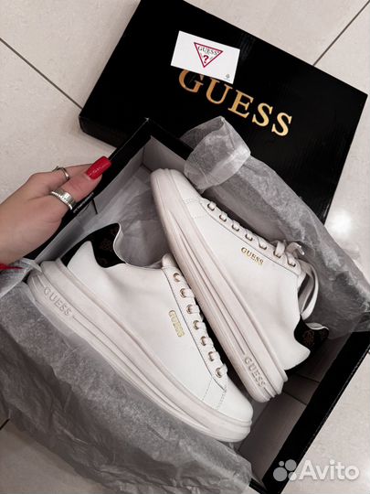 Кроссовки женские натуральная кожа guess