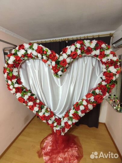 Аренда свадебных арок и фотозон