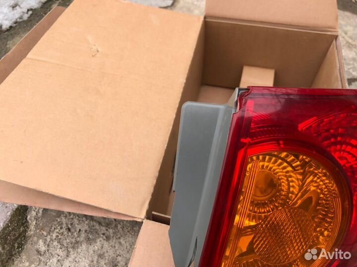 Фонарь задний правый оригинал