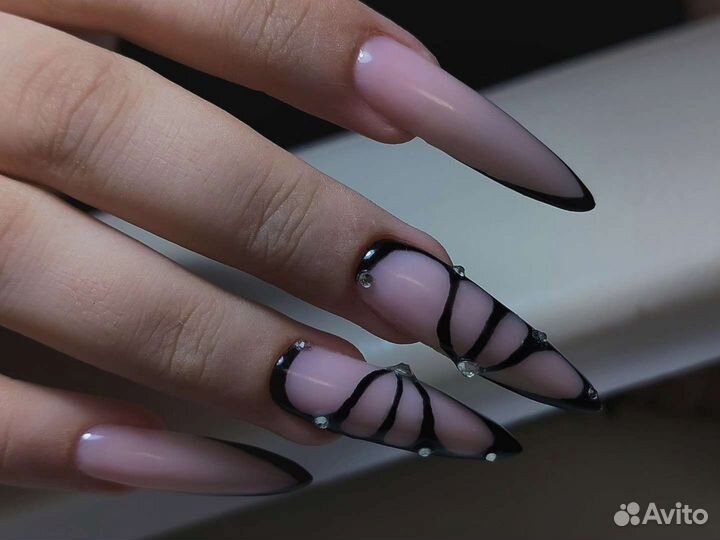 Мастер маникюра