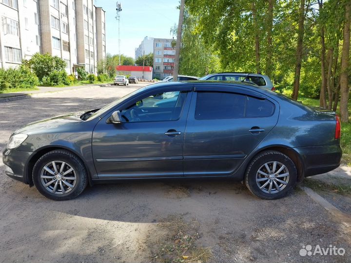 Skoda Octavia 1.6 AT, 2010, 235 600 км