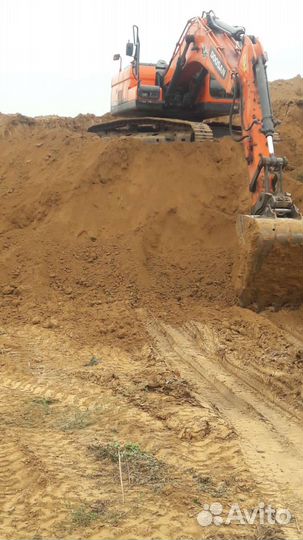 Грунт на засыпку,цемент,кирпич,щебень б/у