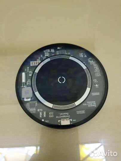 Беспроводное зарядное устройство baseus