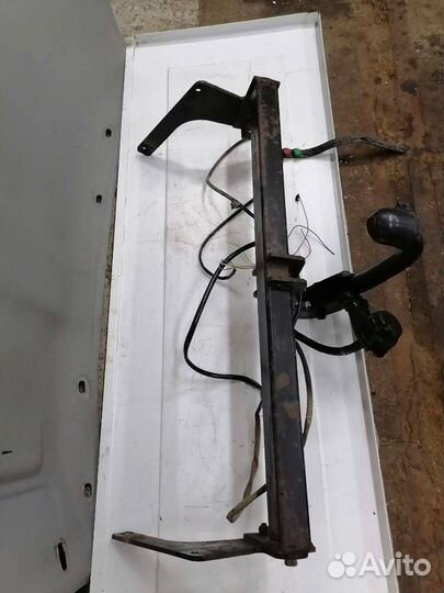 Прицепное устройство (фаркоп) Nissan Terrano D10