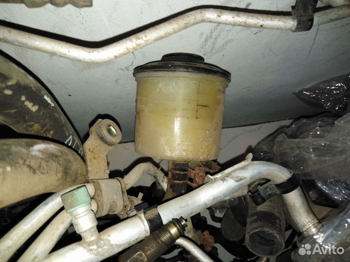 Бочок гура Nissan Almera Classic