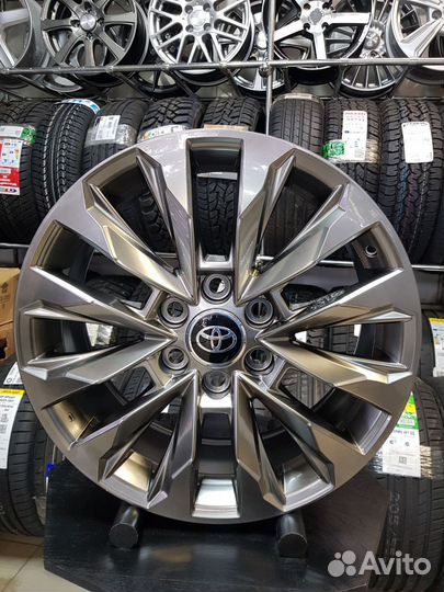 Диски RS TY TLC300 880D на Toyota Land Cruiser 300