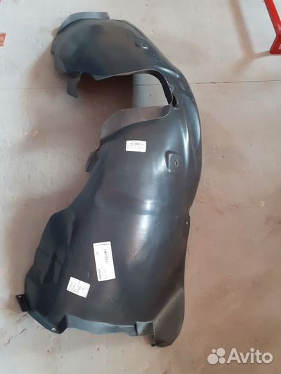 Подкрылок на Citroen C4