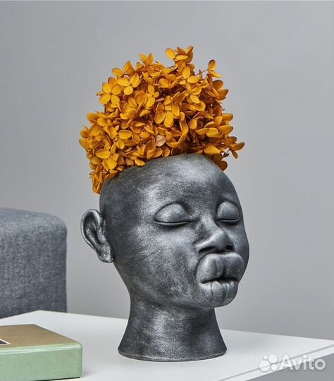 Бюст статуатка