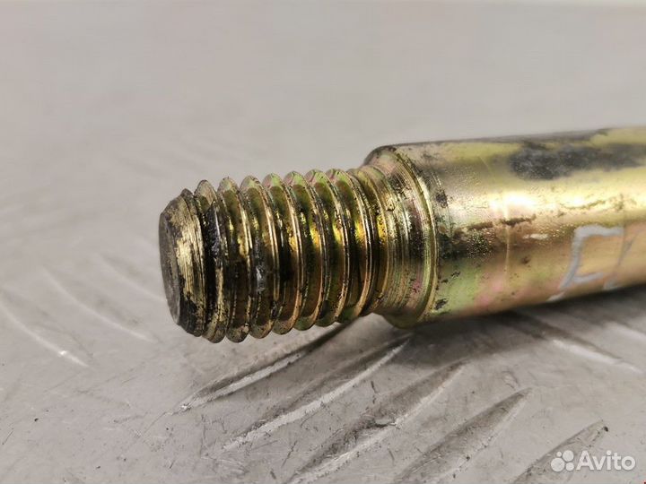 Крюк буксировочный Opel Tigra 1996 90019071