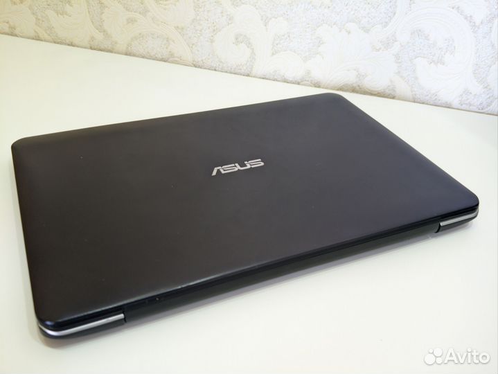 Ноутбук Asus X555(i5/8gb/ssd/ 2 GPU)
