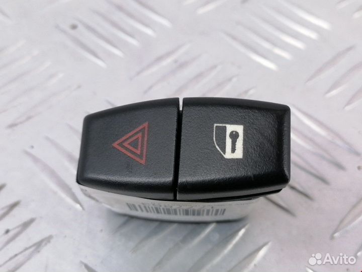Кнопка аварийной сигнализации BMW 5 E60/E61 2004