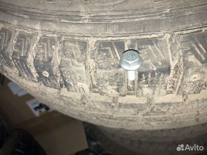 Dunlop SP Winter Ice 01 265/65 R16