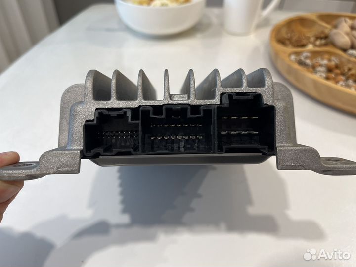 Б/У Усилитель Bose Mazda