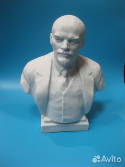 Бюст В.И.Ленина лфз бисквитный фарфор