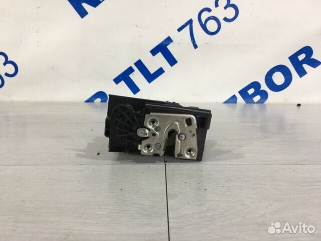 Замок двери задний левый LADA vesta 1.6 мт седан