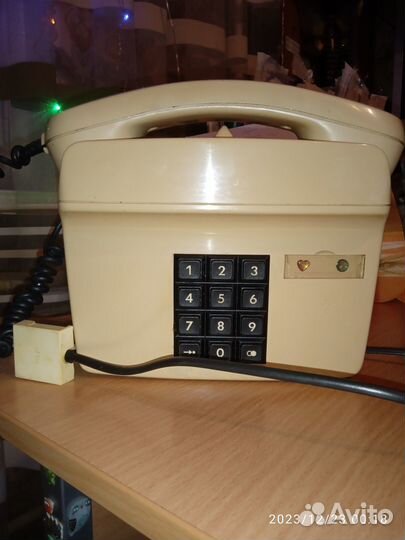 Телефон СССР настенный 1995г
