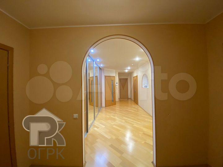 4-к. квартира, 132,5 м², 7/10 эт.