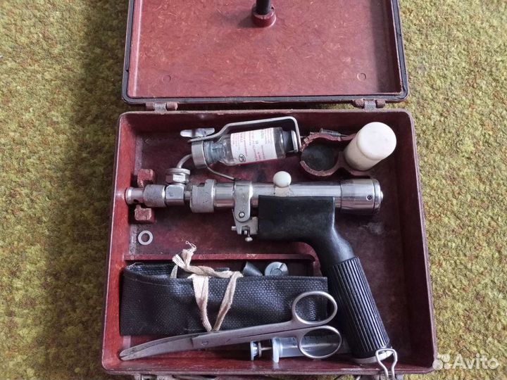 Иньекторы безыгольные би-7 и би-7М