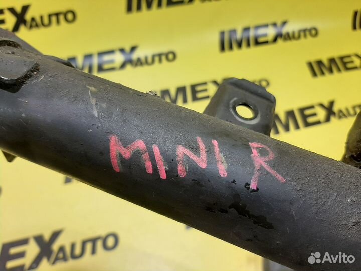 Стойка подвески передняя левая Mini Cooper R50