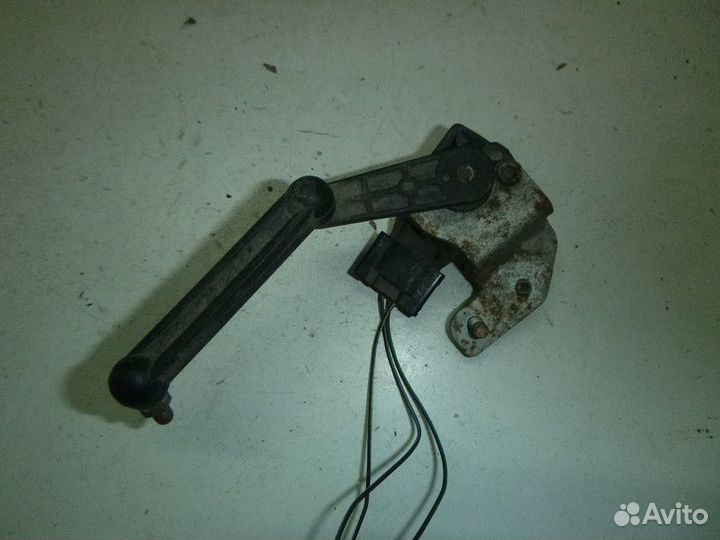 Датчик положения подвески BMW E60/E61 2003