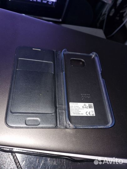 Чехлол б/у для Samsung Galaxy S7 - LED View Cover