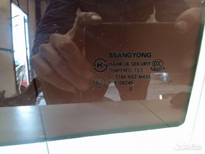 Стекло двери задней левой Ssang Yong Actyon New