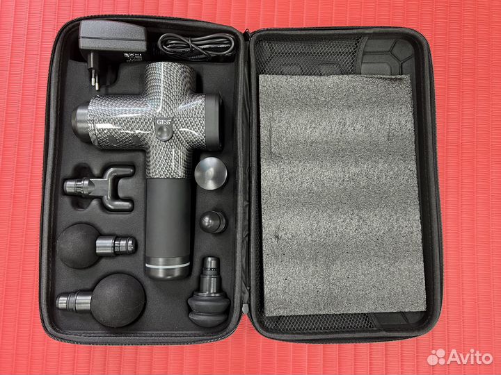 Массажер перкуссионный пистолет Gess