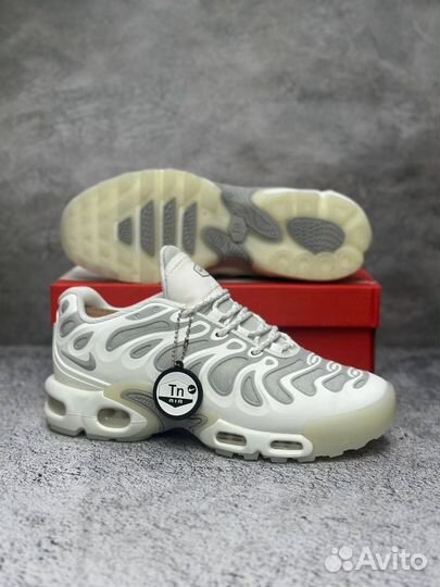 Кроссовки мужские Nike air max tn plus белый