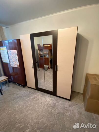 Шкаф распашной новый