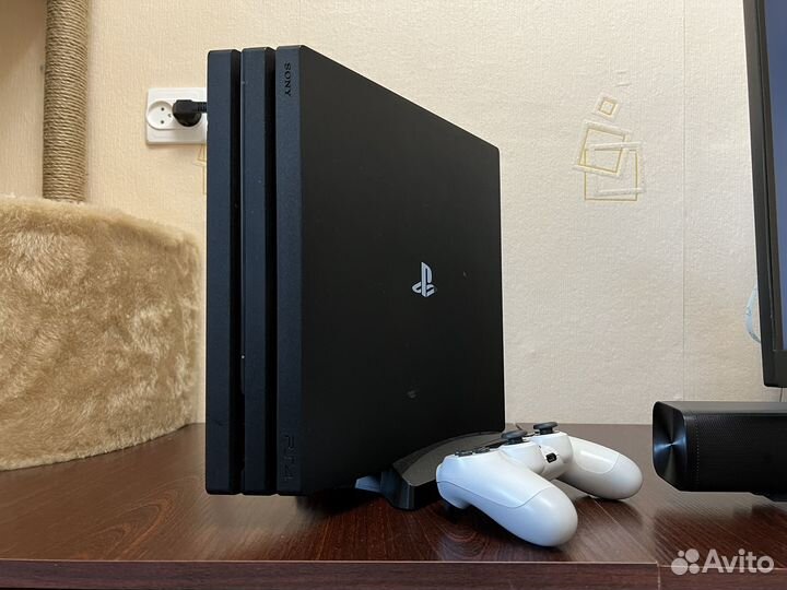 PS4 Pro + Mk11, FIFA 2021