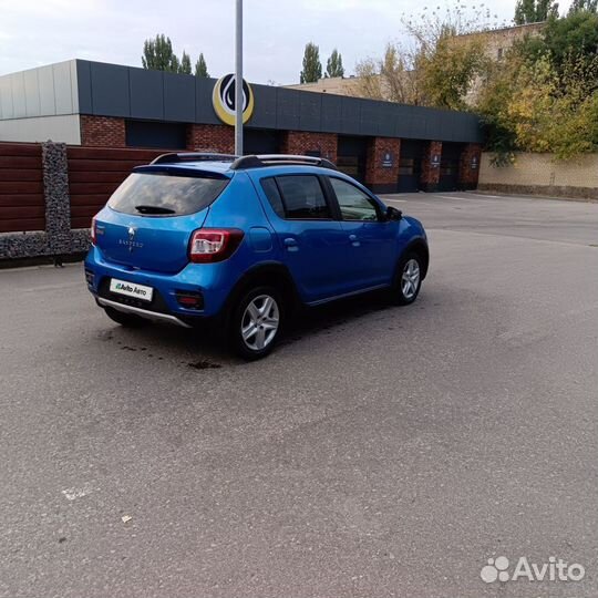 Renault Sandero Stepway 1.6 AT, 2015, 95 000 км