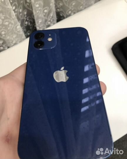 iPhone 12, 64 ГБ